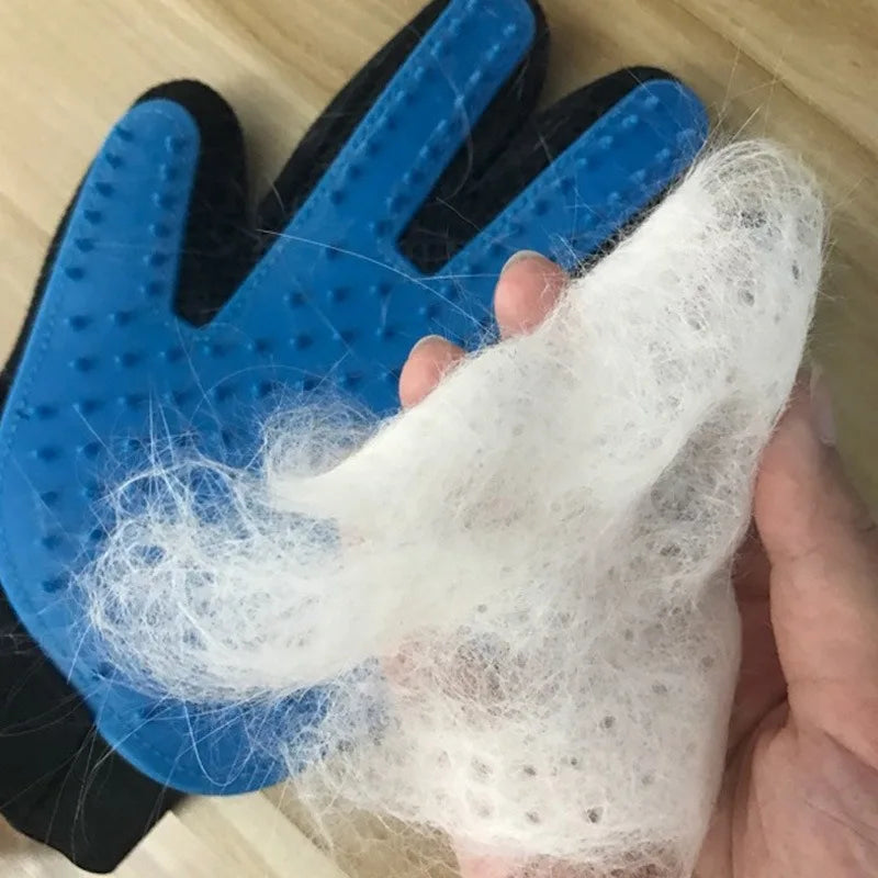 Pet Grooming Glove – Gentle & Effective Hair Remover